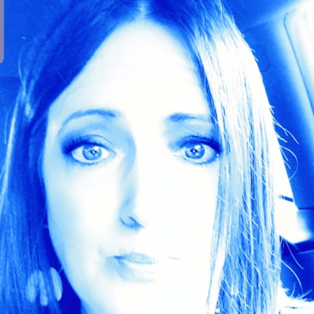 Meet your Posher, Deborah